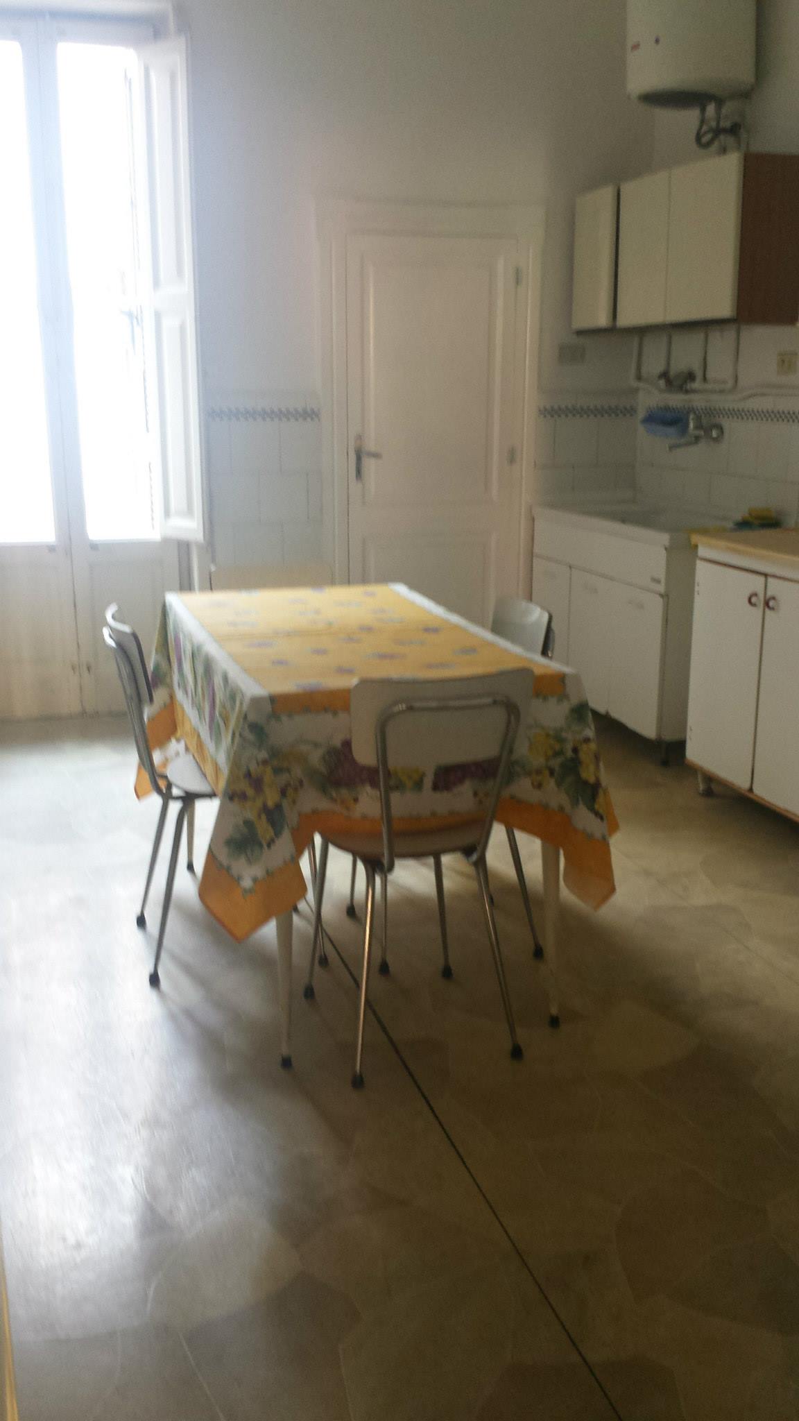 Via Arcivescovo Vaccaro - 3 rooms